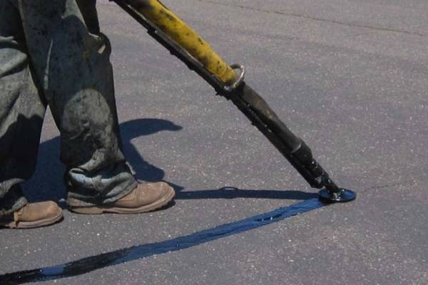 commercial-asphalt-repair.webp